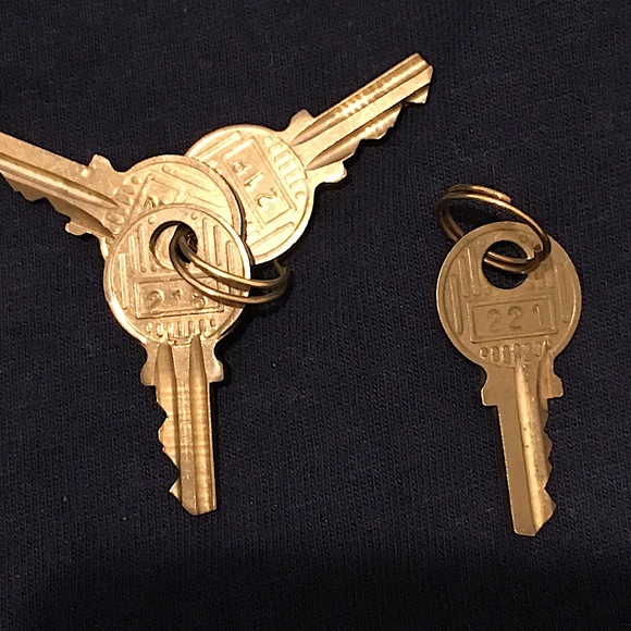 LOUIS VUITTON LV Keys For LV Locks That Have No Key Authentic Brass LV Key - Picture 2 of 8